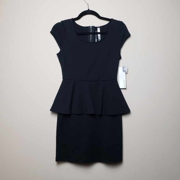 KENSIE Black Peplum Mini Skirt Dress - Picture 1 of 8